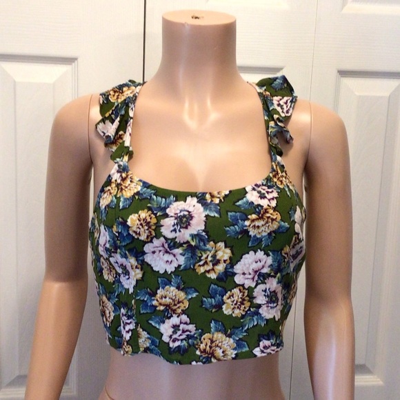 Live To Be Spoiled Juniors Green Floral Ruffle Strap Smocked Crop Top Size L - Picture 1 of 4